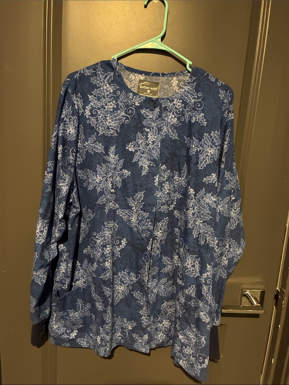 Butter-Soft Women's Navy Blue Long Sleeve uniform jacket